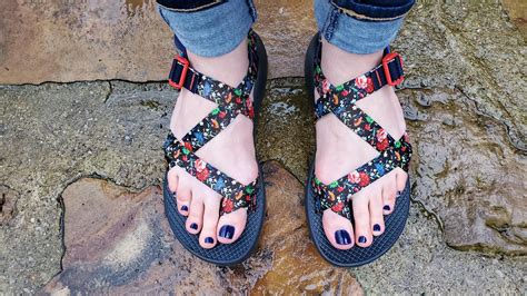 fake chaco shoes